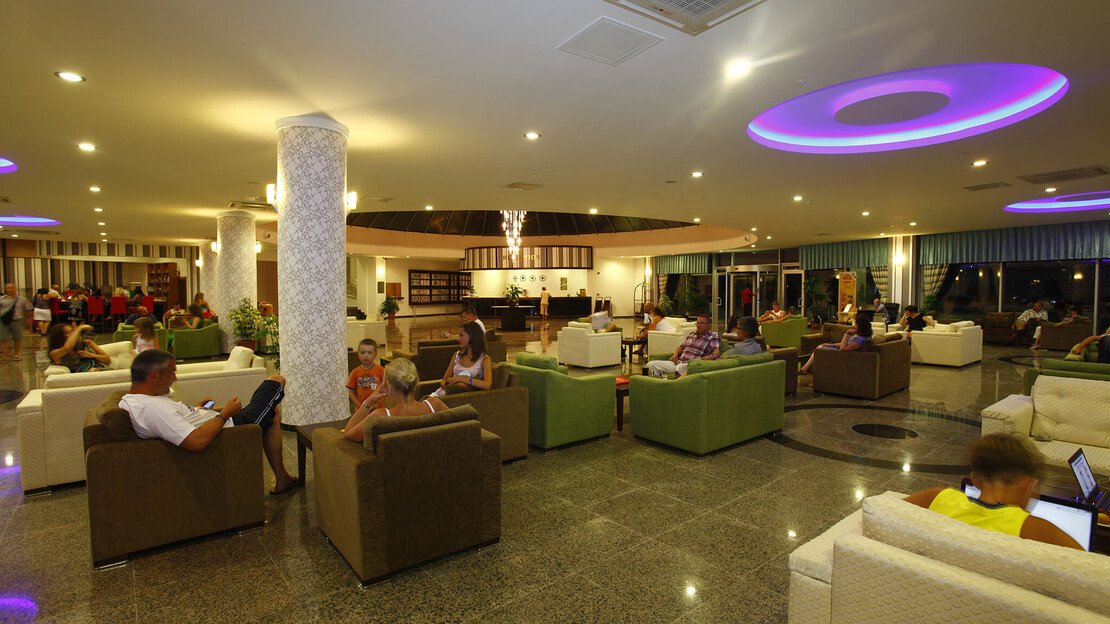 Cenger Beach Resort & Spa